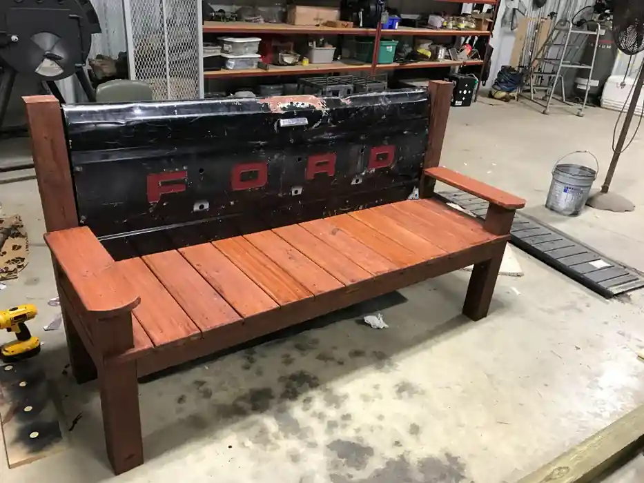 Tailgate Bench with Storage